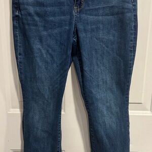 American Eagle Outfitters Women's Straight Leg Dark Blue Jeans